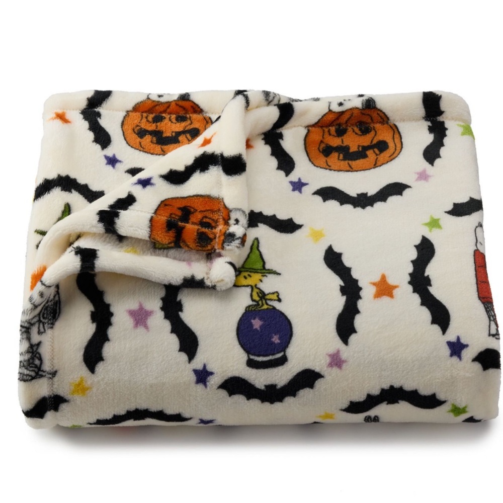 Peanuts Halloween Plush Throw Blanket